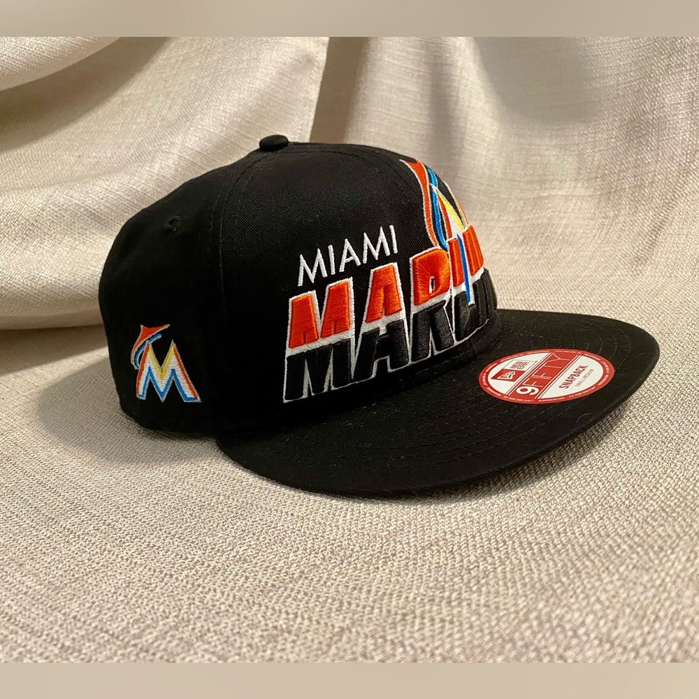 Miami Marlins embroidered Baseball New Era cap hat SnapBack